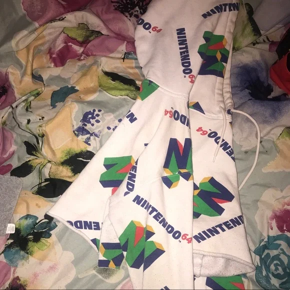 Nintendo 64 retro crop hoodie - Picture 3 of 6